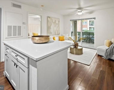 3303 Wyndham Circle - Photo Thumbnail 25
