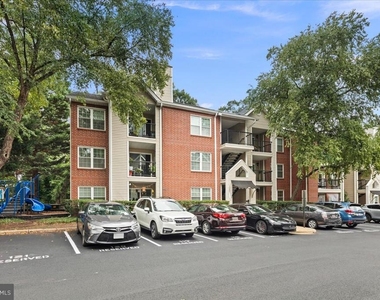 3303 Wyndham Circle - Photo Thumbnail 4