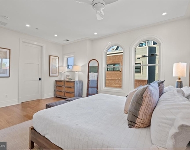 113 N West Street - Photo Thumbnail 12