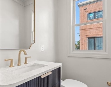 113 N West Street - Photo Thumbnail 2