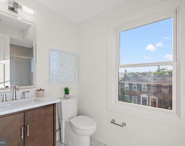 113 N West Street - Photo Thumbnail 8