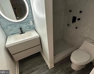 2136 N Troy Street - Photo Thumbnail 20