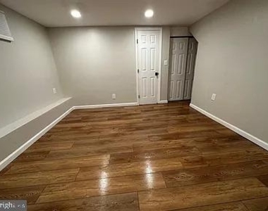 2136 N Troy Street - Photo Thumbnail 28