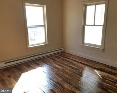 202 Second Avenue - Photo Thumbnail 4
