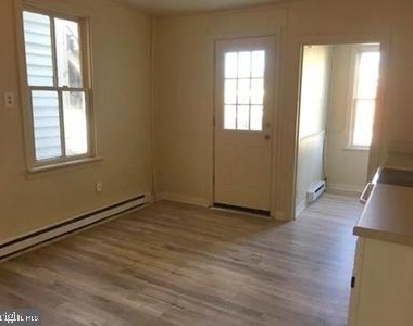 202 Second Avenue - Photo Thumbnail 3