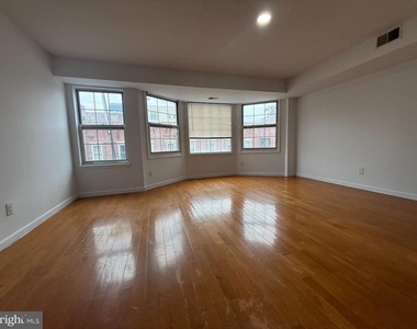 455 N 12th Street - Photo Thumbnail 16