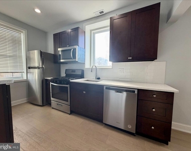 1247 Snyder Avenue - Photo Thumbnail 2