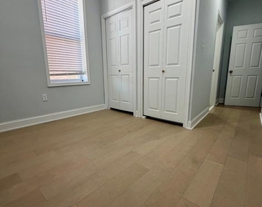 1247 Snyder Avenue - Photo Thumbnail 12