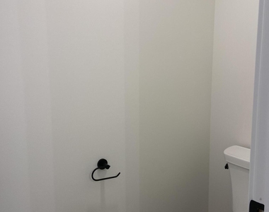 730 Violet Way - Photo Thumbnail 14