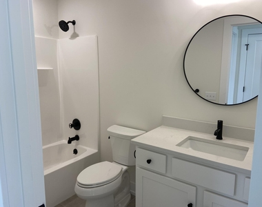 730 Violet Way - Photo Thumbnail 17