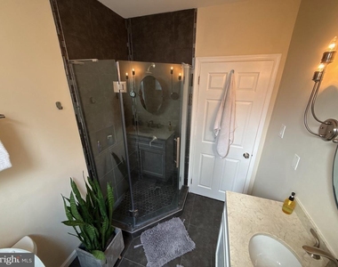 2910 Cecil B Moore Avenue - Photo Thumbnail 19