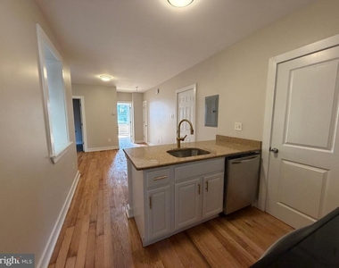 1001 N Marshall Street - Photo Thumbnail 1