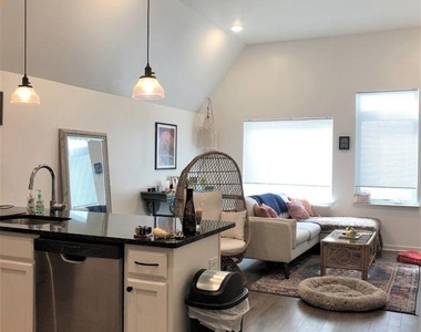 6615 Ridge Avenue - Photo Thumbnail 1