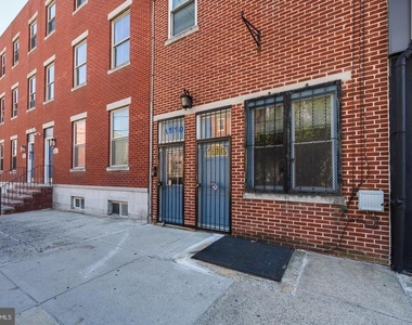 1510 Fairmount Avenue - Photo Thumbnail 8