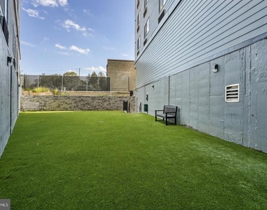 6515 Ridge Avenue - Photo Thumbnail 10