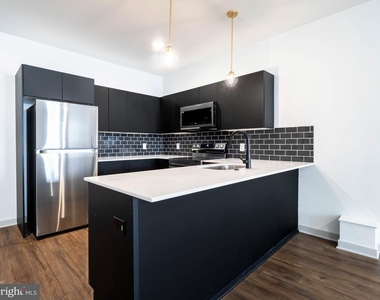6237 Germantown Avenue - Photo Thumbnail 1