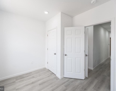 948 Belmont Avenue - Photo Thumbnail 4
