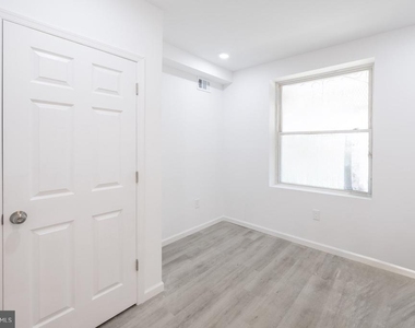 948 Belmont Avenue - Photo Thumbnail 9