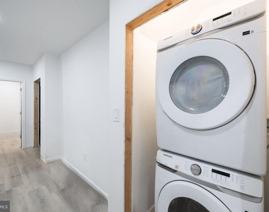 948 Belmont Avenue - Photo Thumbnail 3