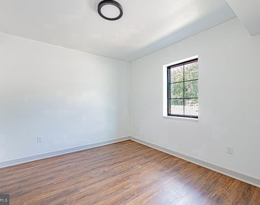 5001 Umbria Street - Photo Thumbnail 7