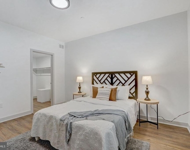 5001 Umbria Street - Photo Thumbnail 7