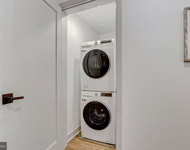 5001 Umbria Street - Photo Thumbnail 4