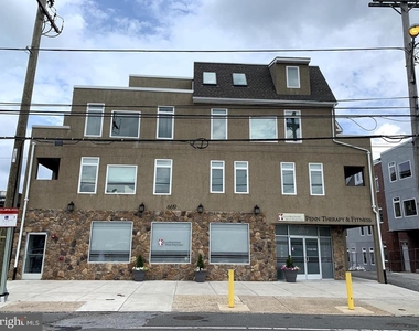 6619 Ridge Avenue - Photo Thumbnail 7