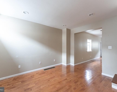 1211 N Palethorp Street - Photo Thumbnail 7