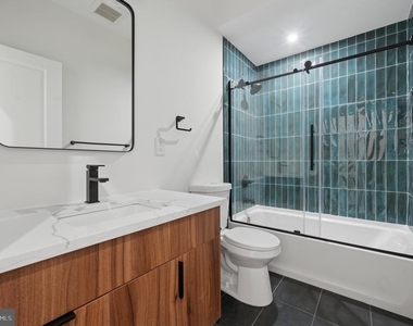 2209 N Franklin Street - Photo Thumbnail 9