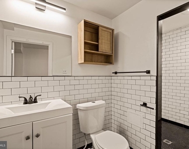 2117 N Hope Street - Photo Thumbnail 9