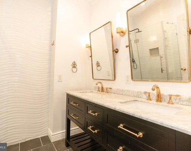 3138 W Master Street - Photo Thumbnail 7
