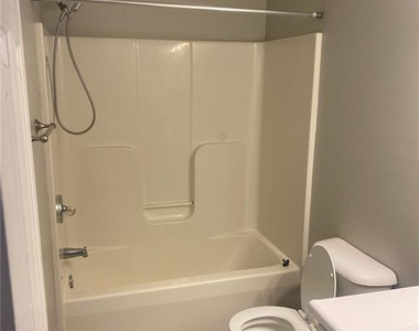163 Independence Drive - Photo Thumbnail 8