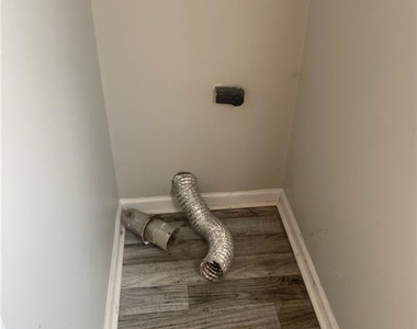 163 Independence Drive - Photo Thumbnail 3