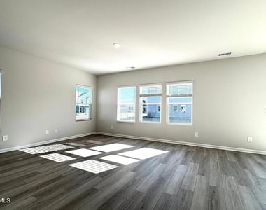 180 White Birch Lane - Photo Thumbnail 3