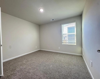 180 White Birch Lane - Photo Thumbnail 11
