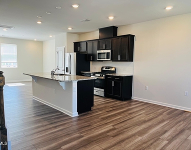 2723 Chert Lane - Photo Thumbnail 15
