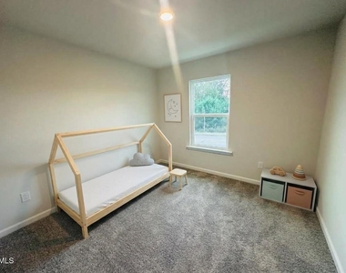 7258 Morris Acres Road - Photo Thumbnail 10