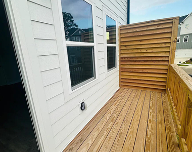 7258 Morris Acres Road - Photo Thumbnail 12