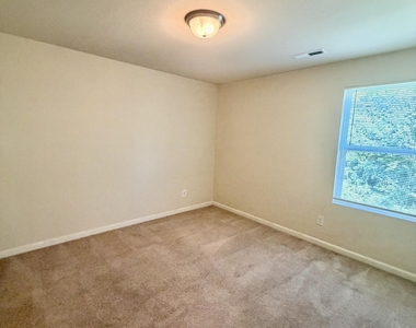 1204 Sweetgrass Street - Photo Thumbnail 23
