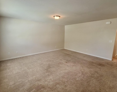 1204 Sweetgrass Street - Photo Thumbnail 9