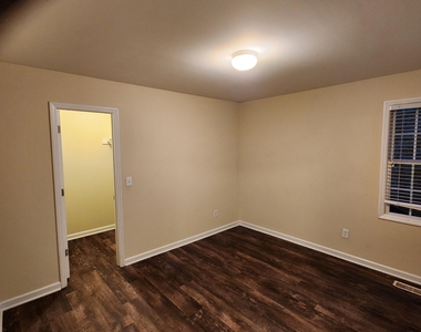134 W Oak Avenue - Photo Thumbnail 12