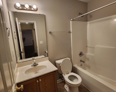 134 W Oak Avenue - Photo Thumbnail 2