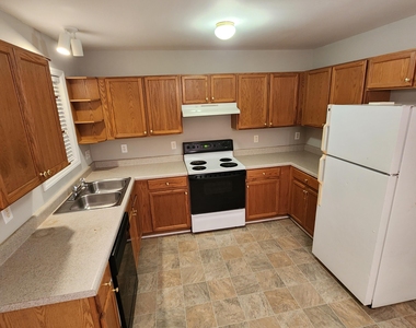 134 W Oak Avenue - Photo Thumbnail 9