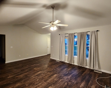134 W Oak Avenue - Photo Thumbnail 11