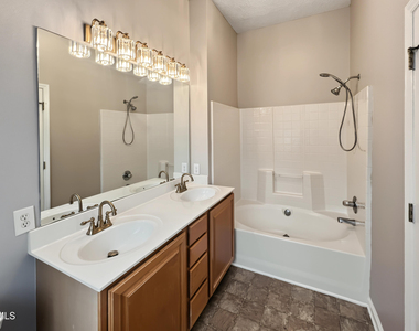 7209 Doverton Court - Photo Thumbnail 21