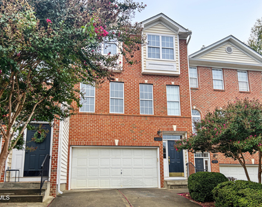 7209 Doverton Court - Photo Thumbnail 25