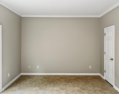 7209 Doverton Court - Photo Thumbnail 11