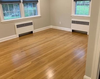 590 Croton Road - Photo Thumbnail 6
