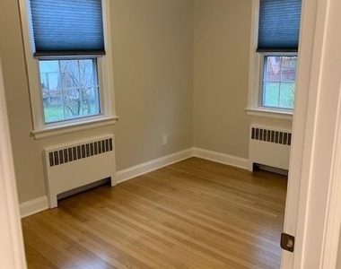590 Croton Road - Photo Thumbnail 7