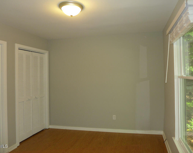 118 Lantern Way - Photo Thumbnail 6